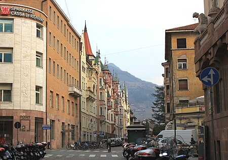 Sparkassenstraße in Bozen