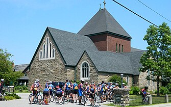 St. Saviour's Church, Bar Harbor from the southwest.jpg