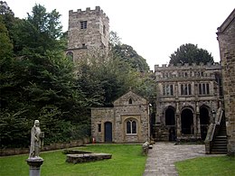 Fântâna și capela St Winefride, Holywell - geograph.org.uk - 563437.jpg