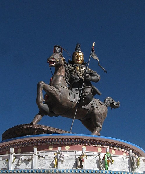 File:Statue of King Gesar (cropped).JPG