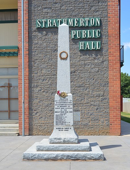 File:Strathmerton War Memorial 002.JPG