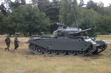 Tập_tin:Stridsvagn_102_Revinge_2014.jpg