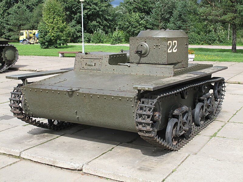 File:T-38 Kirovsk.JPG