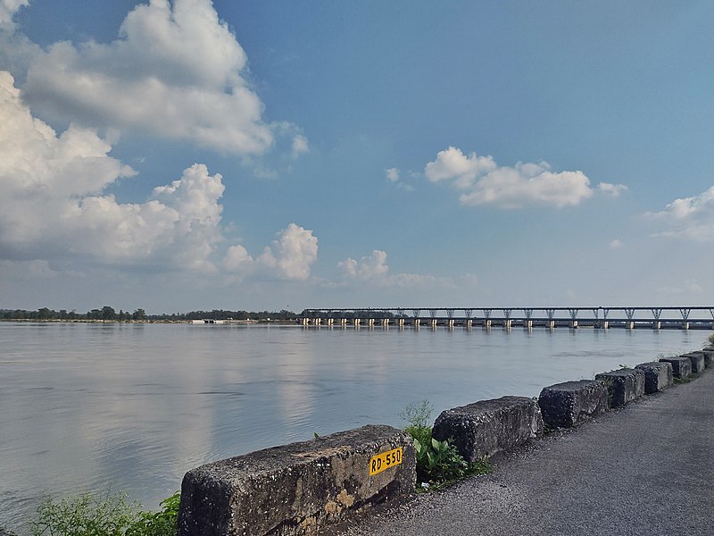 File:Tanakpur Dam 01.jpg