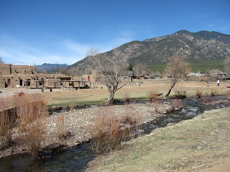 File:Taos Pueblo, NM.jpg