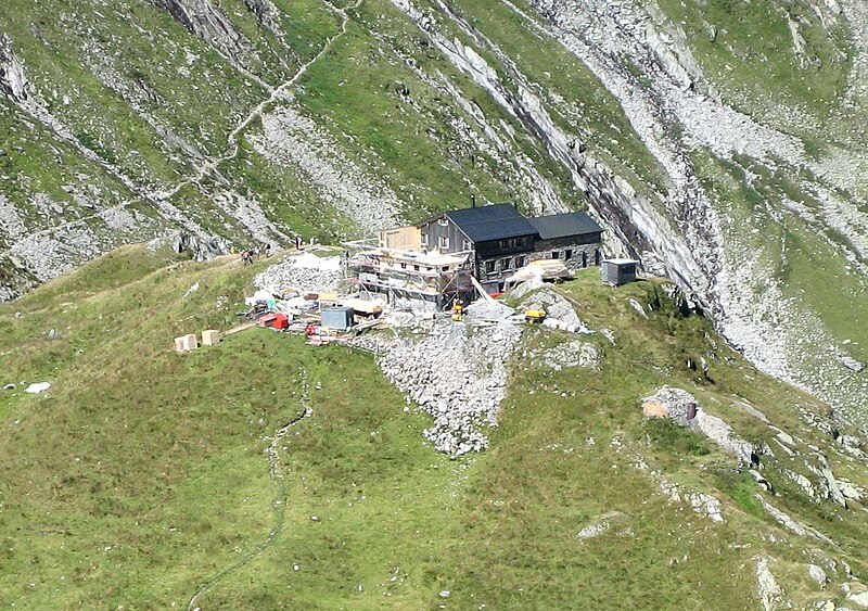 File:Terrihütte.jpg