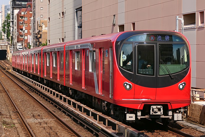 File:Tokyo-Metro Series2000-2026.jpg