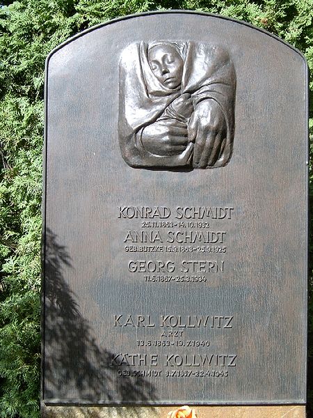 File:Tombstone Kaethe Kollwitz.jpg