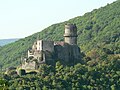 Castelo inteiro visto da aldeia de Beauvaleix