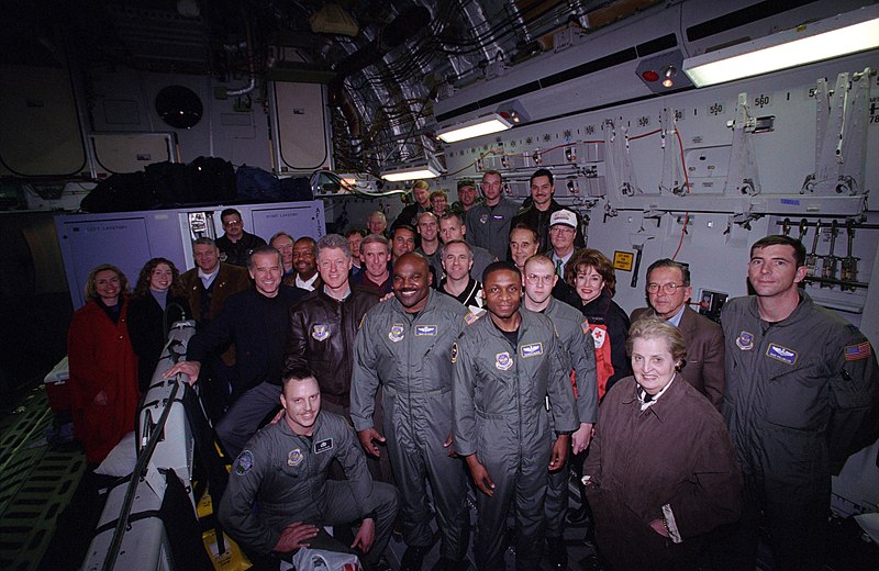 File:U.S. delegation pose for a group photo with Air Force personnel during the flight to Tuzla, Bosnia - Flickr - The Central Intelligence Agency.jpg