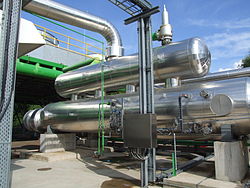 An Ormat Energy Converter (OEC) at a geothermal generation power plant, in Landau, Germany Warmetauscher des GKW Landau.jpg