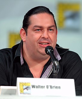 Уолтер О'Брайан Выступает на 2014 San Diego Comic-Con International выставке сериала Скорпион