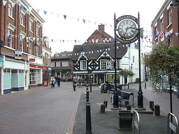 Street view of the pedestrianised centre of Wellington