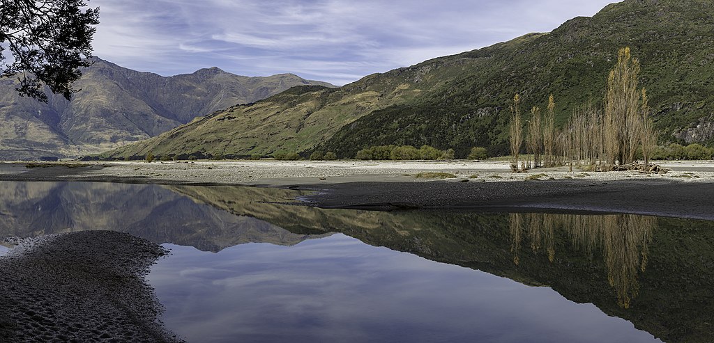 Wilkin River in sync with Makarora River, New Zealand
