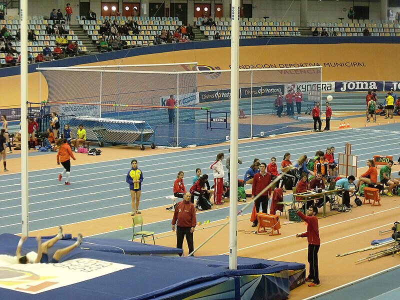 File:XXXVII Campeonato Juvenil de Atletismo de España 74.JPG