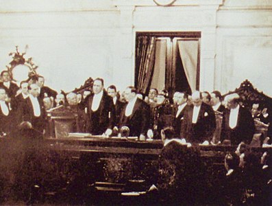 Hipólito Yrigoyen davant el Congrés Nacional assumint la presidència el 1916