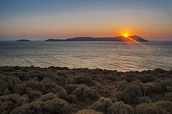 L'îzoa de Antipsara e l'izöoto de Katonísi vìsti da Psara