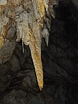 Масивен сталактит во пештерата Гулабарница
