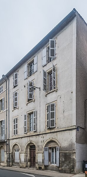 File:118 Rue de la Barre in Cahors 01.jpg