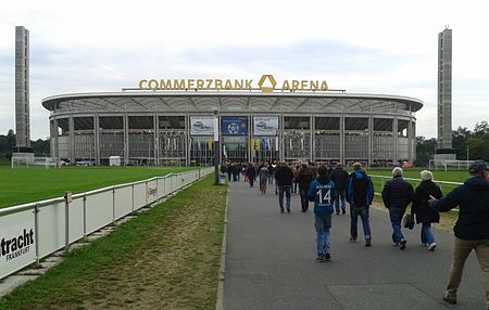 Tập_tin:130919-Commerzbank-Arena-Europa-League.jpg