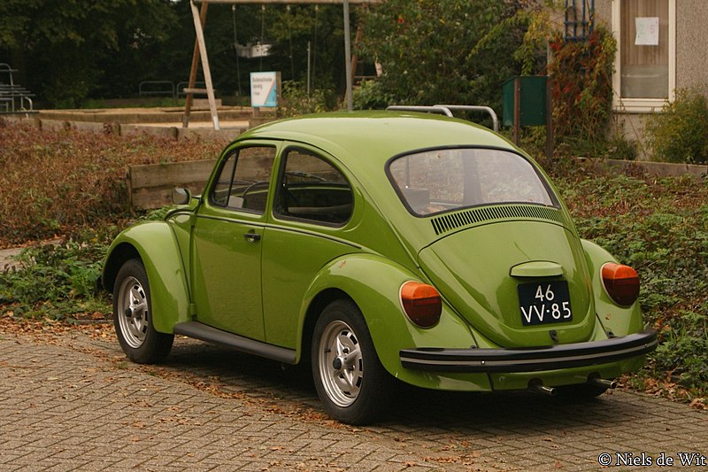 File:1978 Volkswagen Beetle (10333900123).jpg