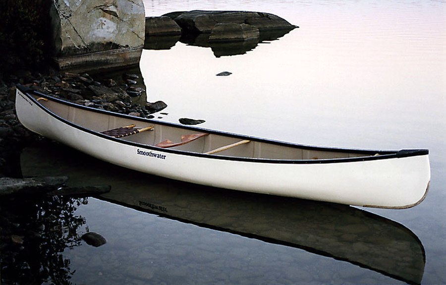 kayak vs. canoe: 7 differences to help you choose