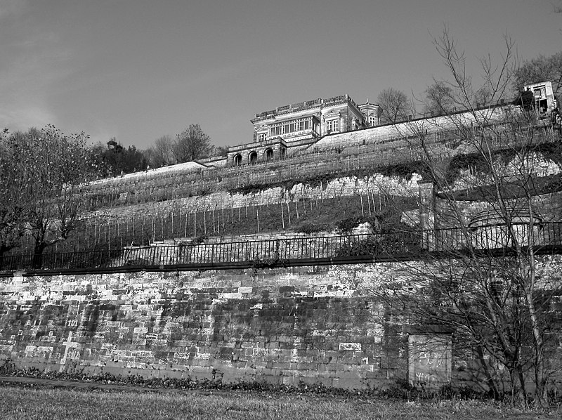 File:20031115740DR Dresden Lingnerschloß Villa Stockhausen.jpg