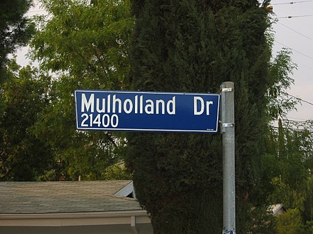 Tập_tin:2004-04-02_-_31_-_Mulholland_Drive.jpg