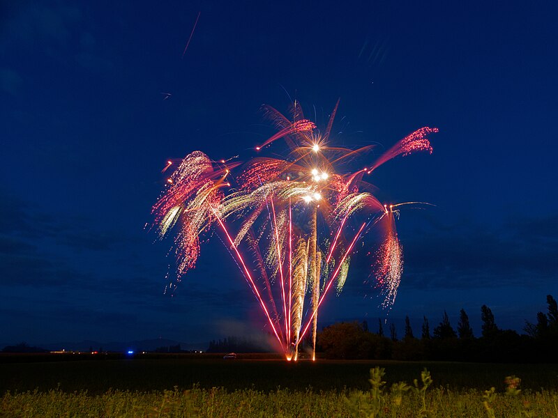 Feu d'artifice à Sausheim, le 26 juillet : 800px-2023-07-26_22-02-32_TA-Sausheim