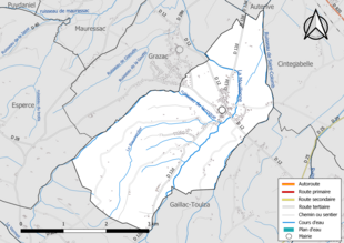 Carte en couleur présentant le réseau hydrographique de la commune