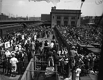 Tens of thousands met McPherson's train on her return from Arizona. ASM returnFromDouglas01.jpg