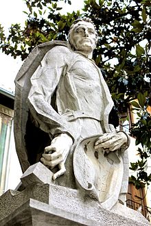Alonso Cano Statue.jpg