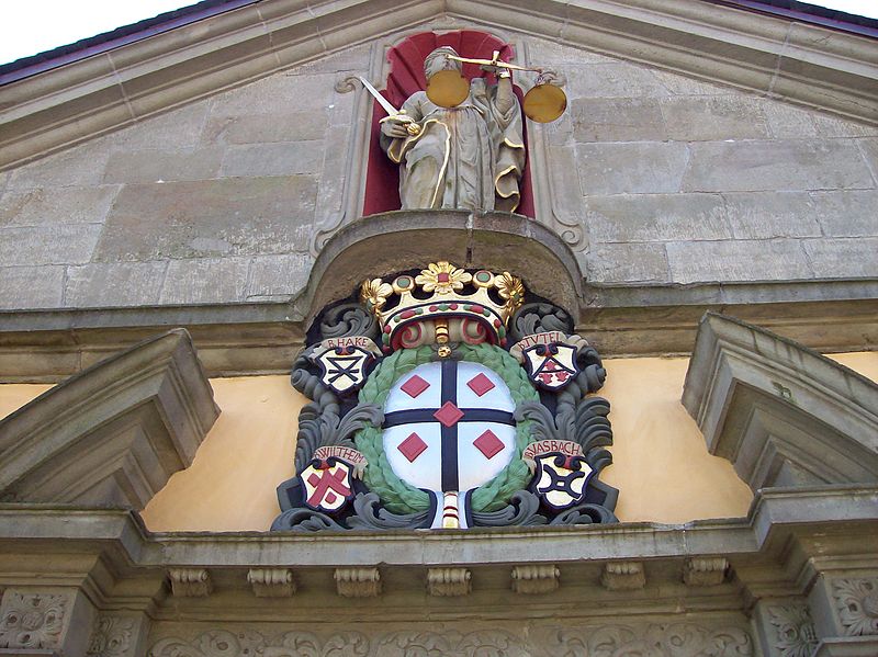 File:Altes Rathaus in Rüthen - Wappen.JPG