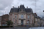 s’ ehamoolig Gebäi vu dr Schpààrkàssa-n-àm Place du Général-Leclerc