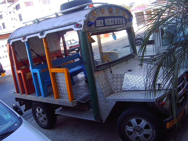 Die Automóviles y Máquinas del Ecuador S.A. kurz  800px-Andino_chiva4