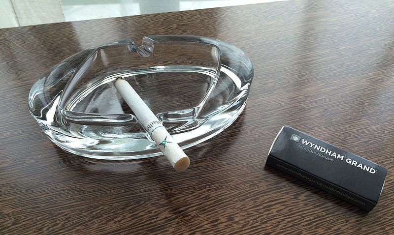 File:Ashtray.jpg