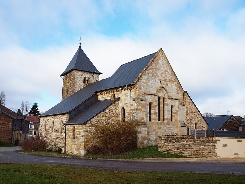 File:Baalons-FR-08-église-a3.jpg