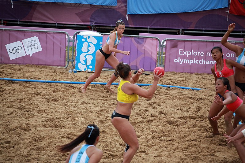 File:Beach handball at the 2018 Summer Youth Olympics – Girls Main Round – TPE-ARG 502.jpg