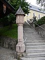 Gedenksäule an einen Wegebau