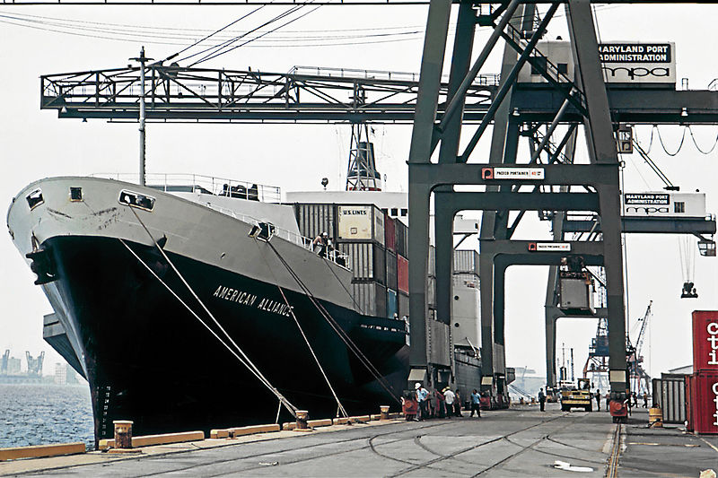 File:Bethlehem Steel Workers at the Sparrows Point Shipyard for the launching of the new Tanker Chevron Hawaii - Nara - 546860 (B).jpg