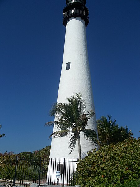 File:Bill Baggs SP Cape Florida Lighthouse01.jpg