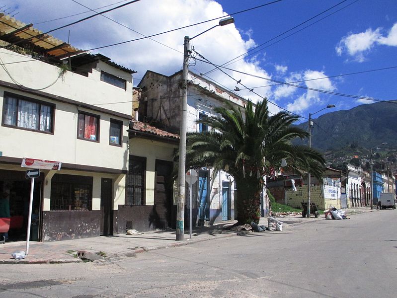 File:Bogotá - calle 3 con carrera 9.JPG