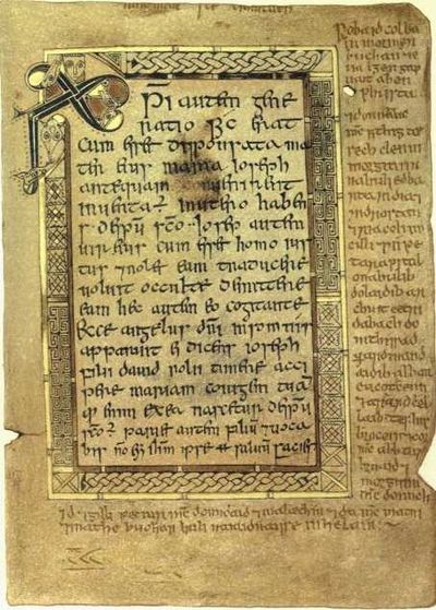 Фолио 5r содержит текст Евангелия от Матфея с 1:18 по 1:21. В левом верхнем углу хризма. Поля содержат гэльский текст.