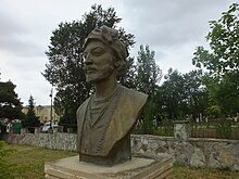 Bust of Nasimi 2.jpg