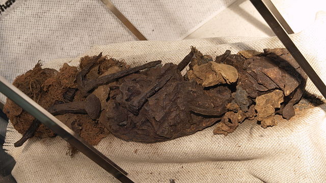 Langrage shot for a cannon of the early 17th century, consisting of iron nails, iron fragments, loam and hemp fabric, as a substitute for spherical me