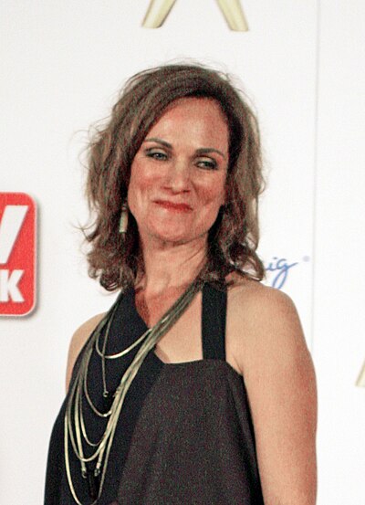 Catherine McClements Net Worth, Biography, Age and more