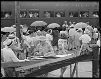 Zavírání Jerome Relocation Center, Denson, Arkansas