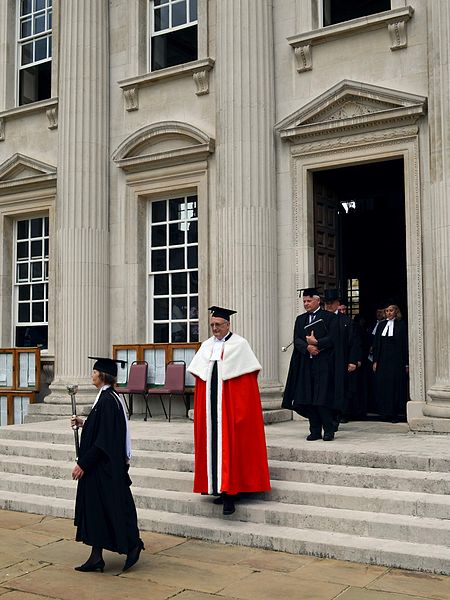File:Cmglee Cambridge graduation officers.jpg