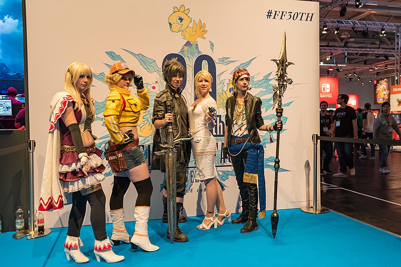 File:Cosplayer Final Fantasy-Stand (36851186335).jpg