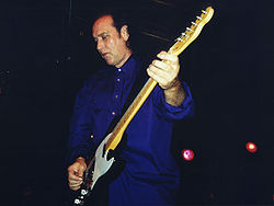Dave Davies vuonna 2002.